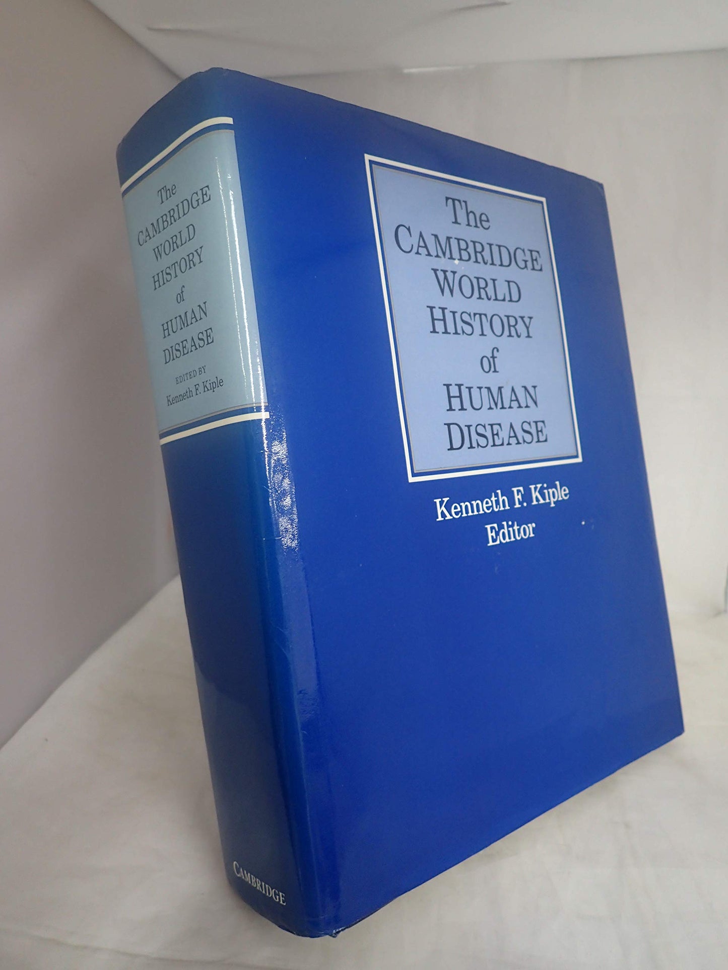 The Cambridge World History of Human Disease [hardcover] Kiple, Kenneth F. [Jan 01, 1813]